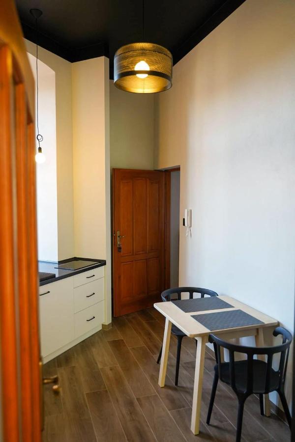 Apartamenty W Wiezy Swidnica  Luaran gambar