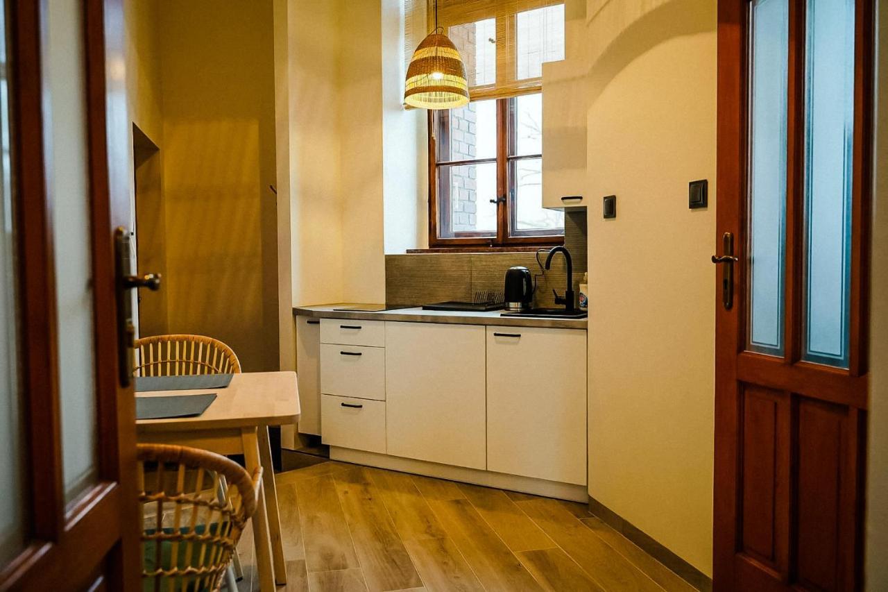 Apartamenty W Wiezy Swidnica  Luaran gambar