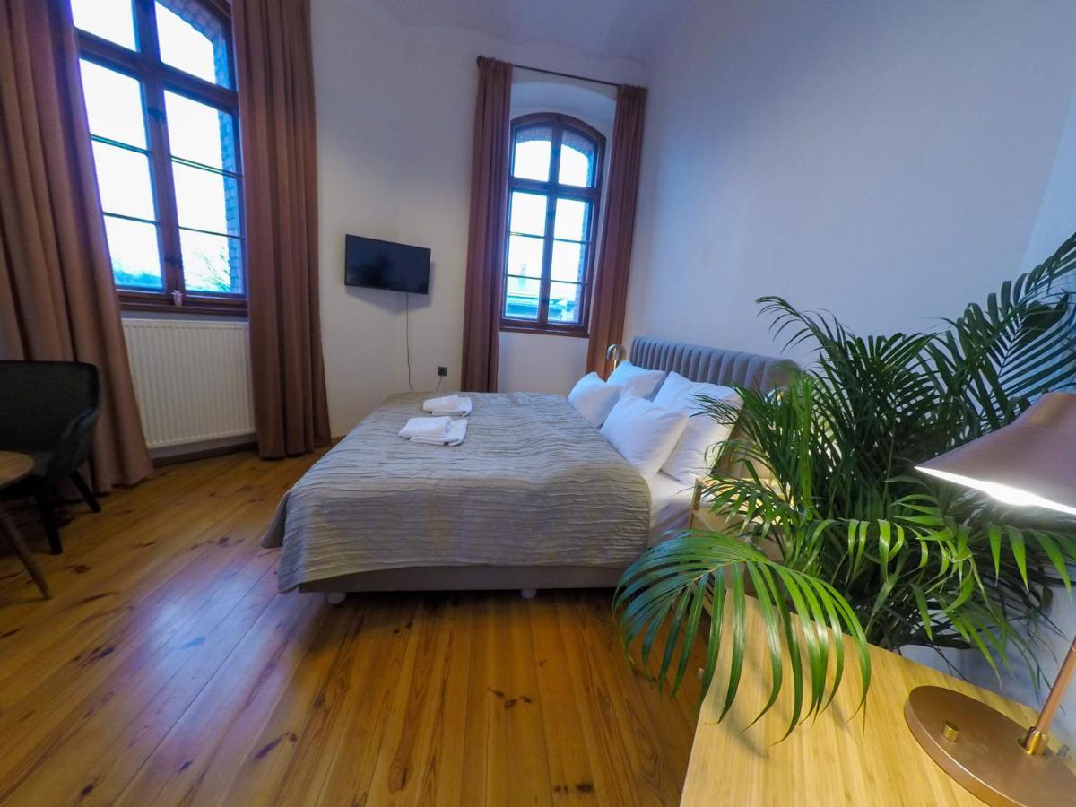 Apartamenty W Wiezy Swidnica  Luaran gambar